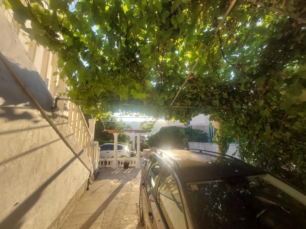 Studio Apartment Iva - 50 M From The Sea-Balcony パグ エクステリア 写真